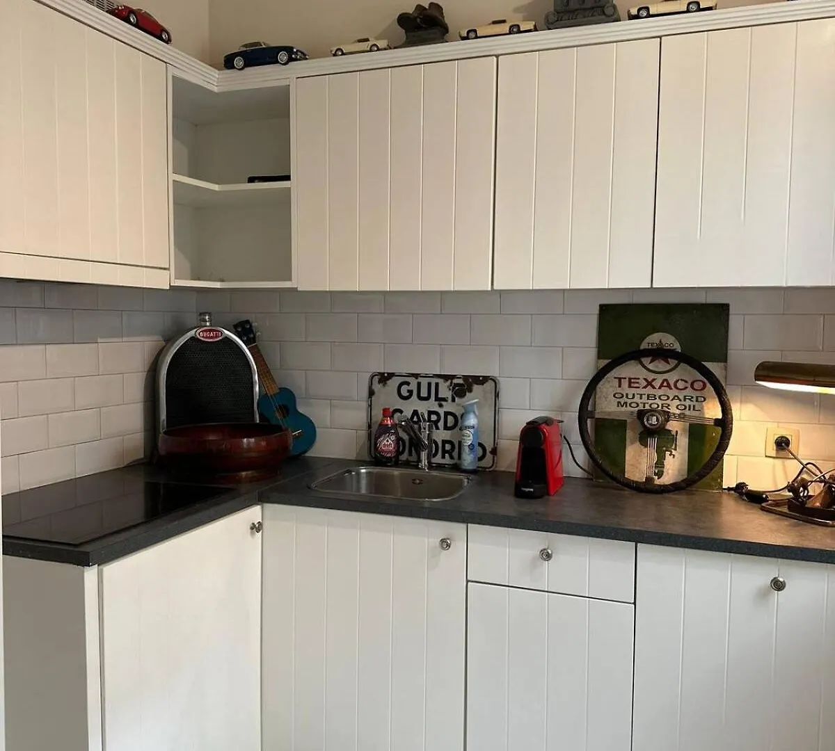 Idyllisch 2Br App Met Patio Apartment Antwerp 0*,  Belgium