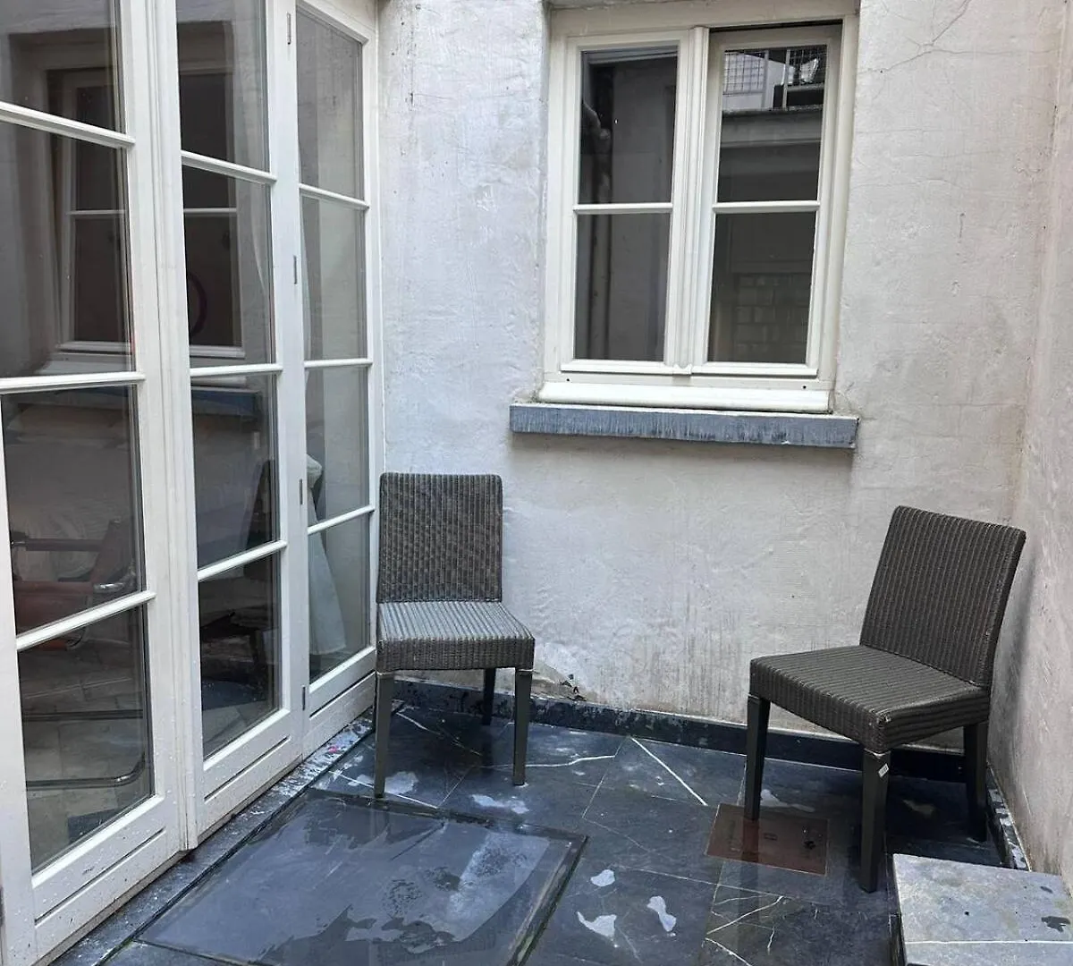Idyllisch 2Br App Met Patio Apartment Antwerp Belgium